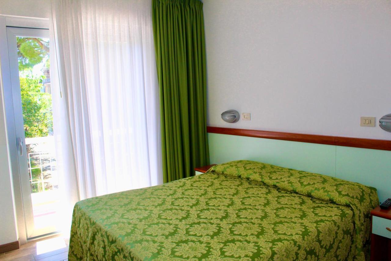 Hotel Cristina Grado Exterior foto