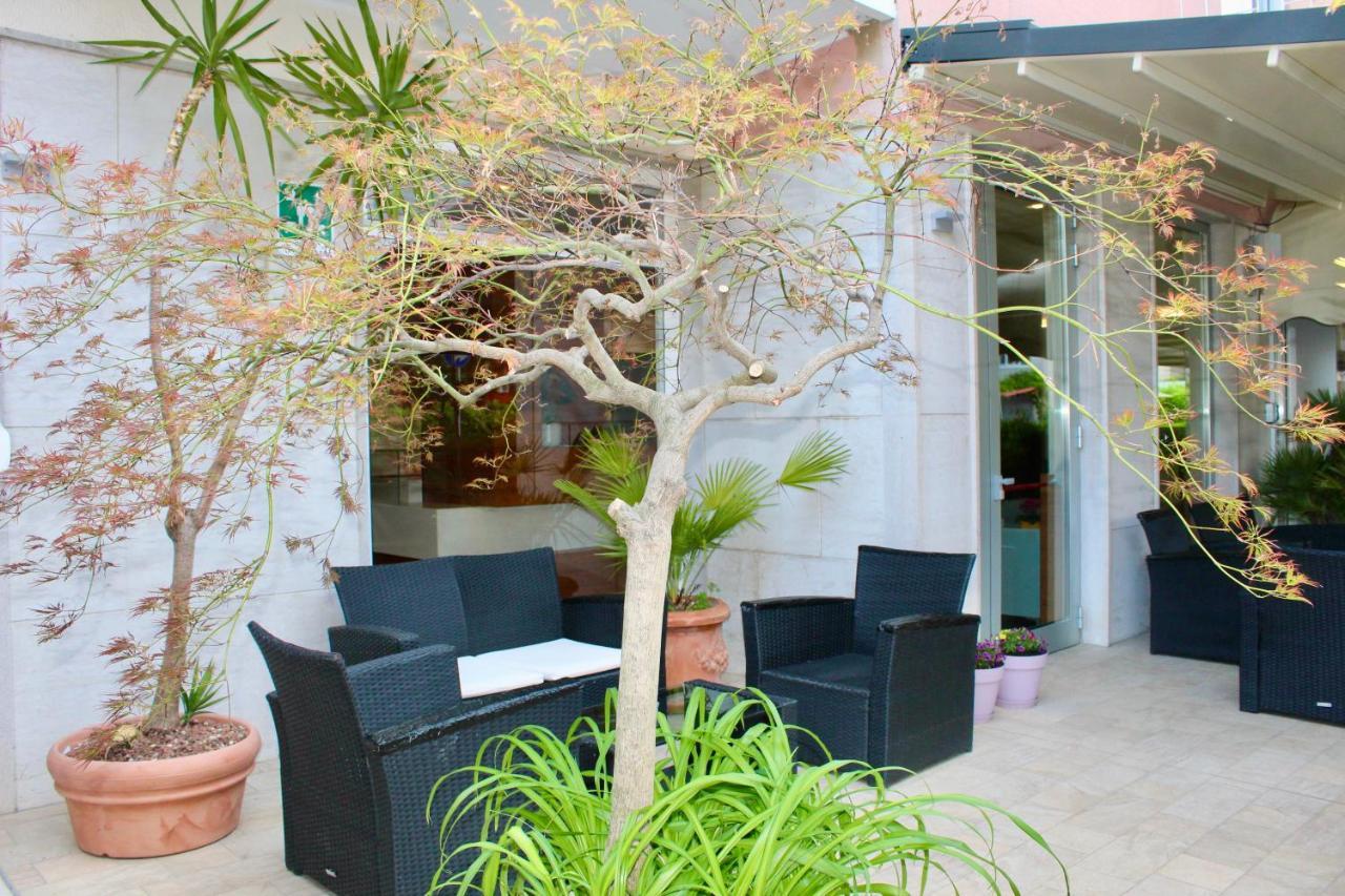 Hotel Cristina Grado Exterior foto