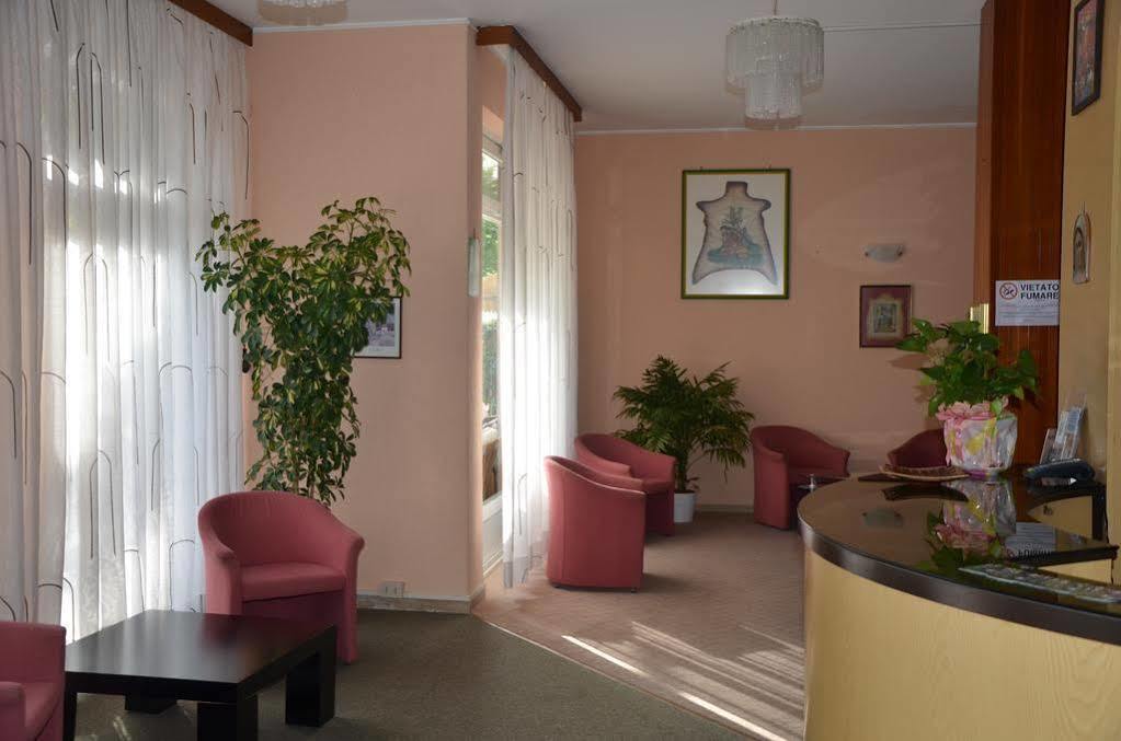 Hotel Cristina Grado Exterior foto